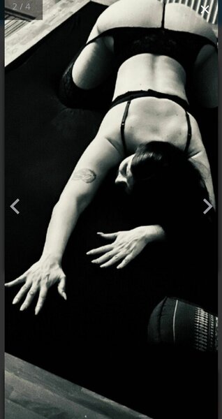 Sunt noua in sector 4, Rin Grand Hotel, WhatsApp, doar persoane serioase